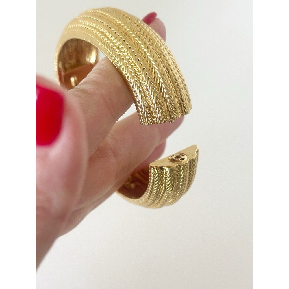 Vintage St. John Bangle Clamper Bracelet Gold Tone Woven Texture Designer - Picture 5 of 9